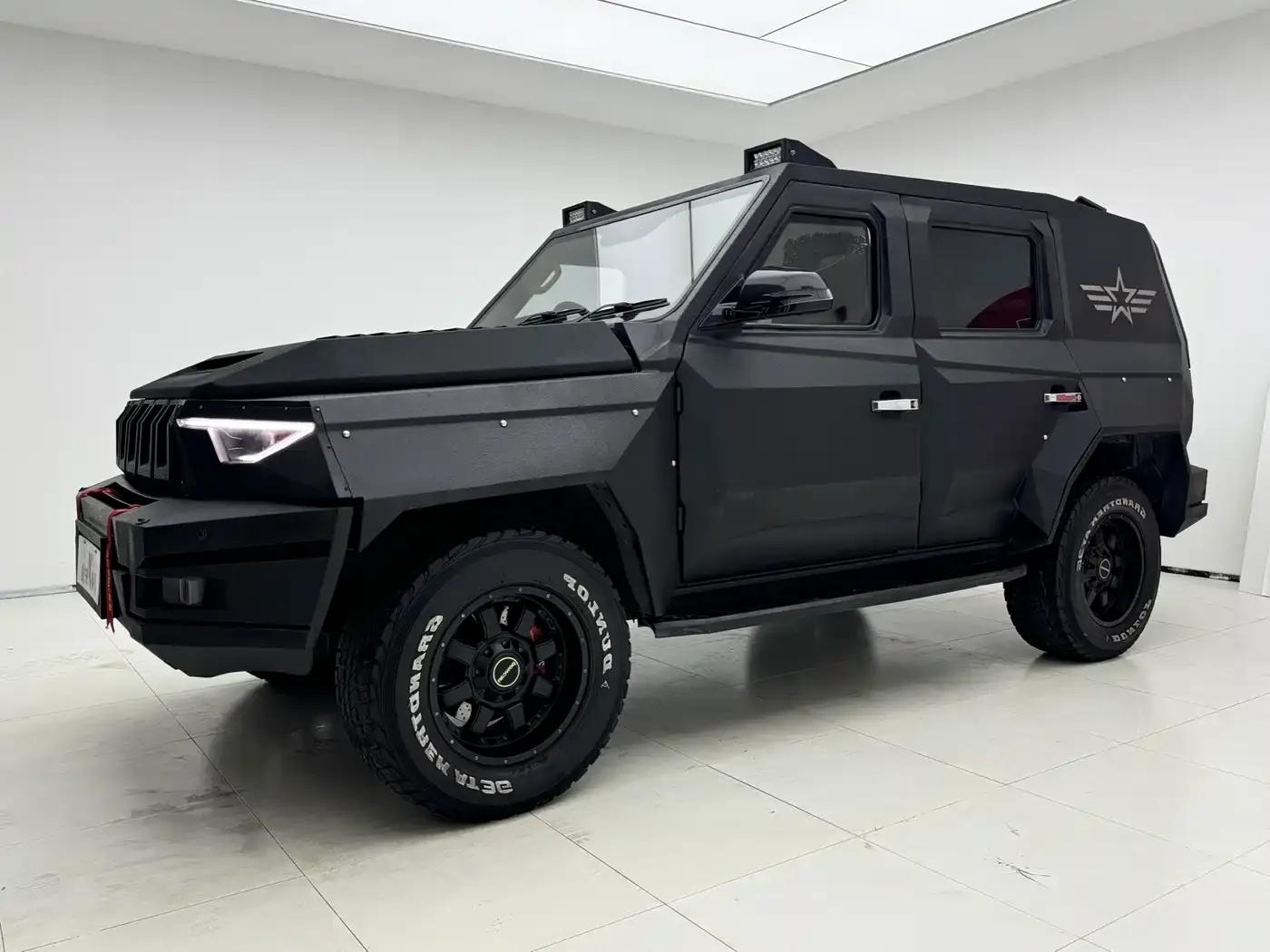 Beijing BJ80 2017 2.3T Automatic 90th Anniversary Edition (Army Day Edition) — миниатюра 1