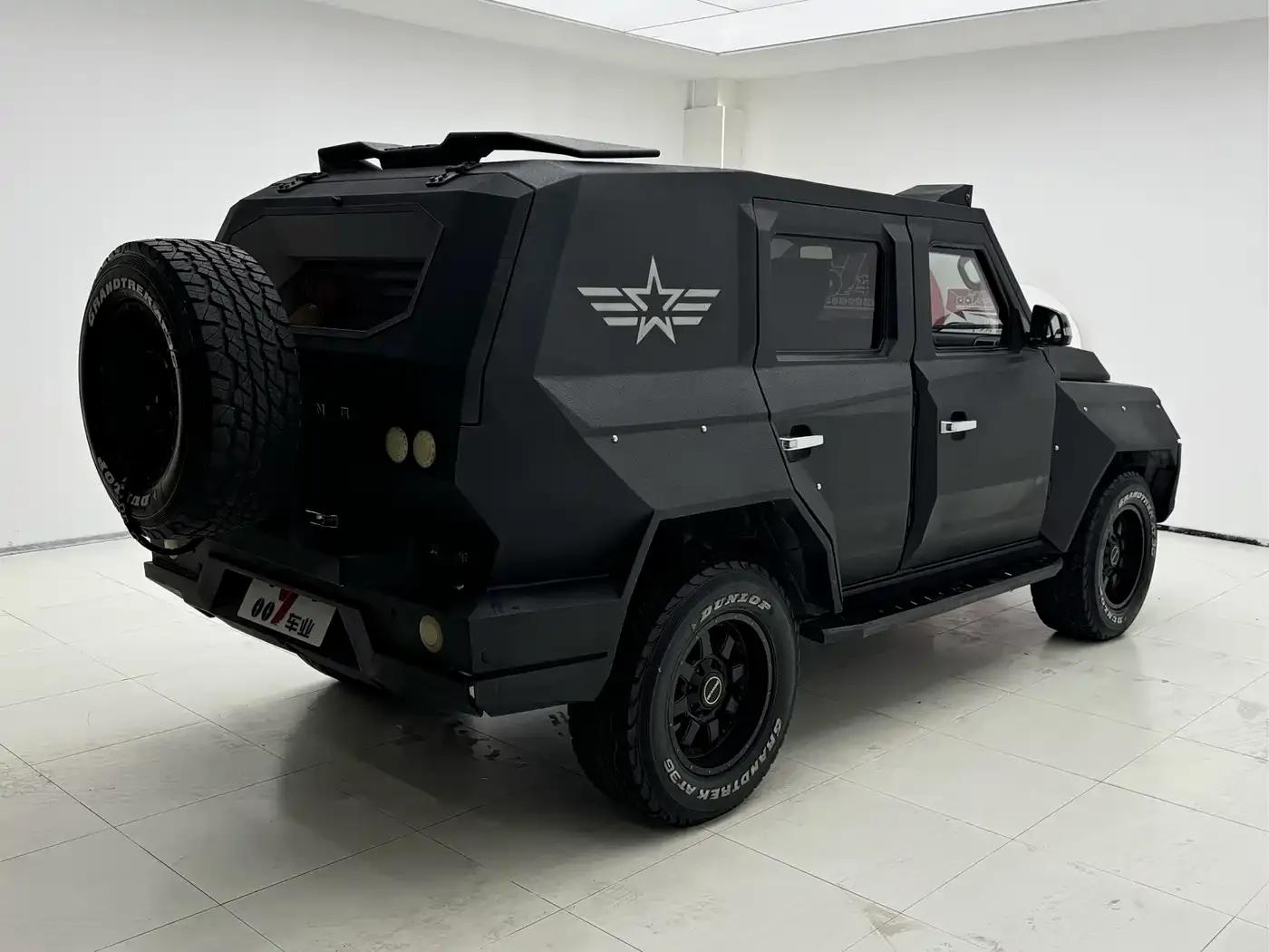 Beijing BJ80 2017 2.3T Automatic 90th Anniversary Edition (Army Day Edition) — миниатюра 9