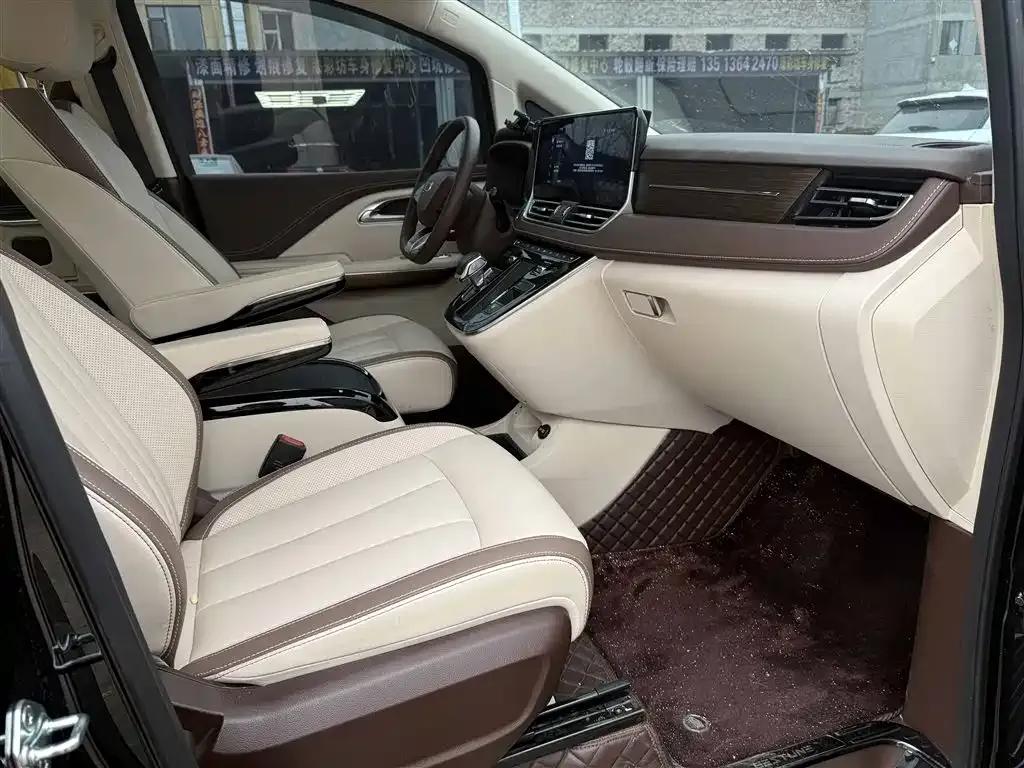 Bestune M9 2023 2.0T Premium Edition — миниатюра 21
