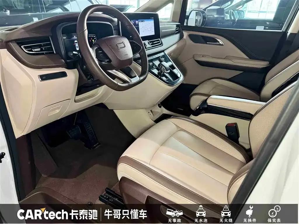 Bestune M9 2023 2.0T Premium Edition — миниатюра 18