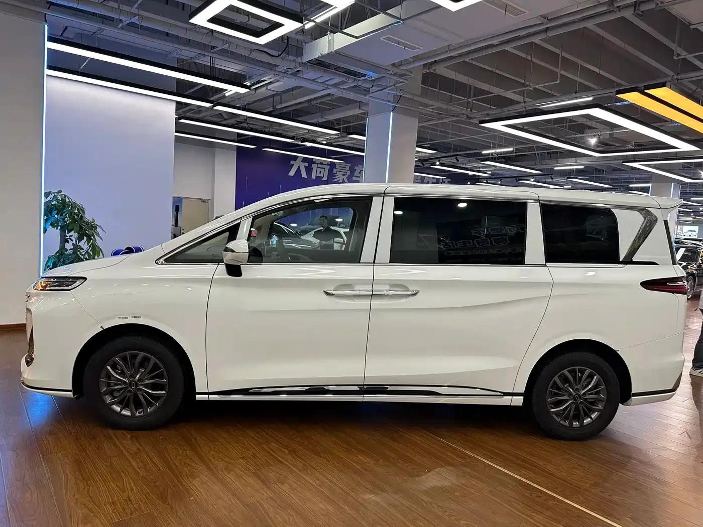 Bestune M9 2023 2.0T Premium Edition — миниатюра 14