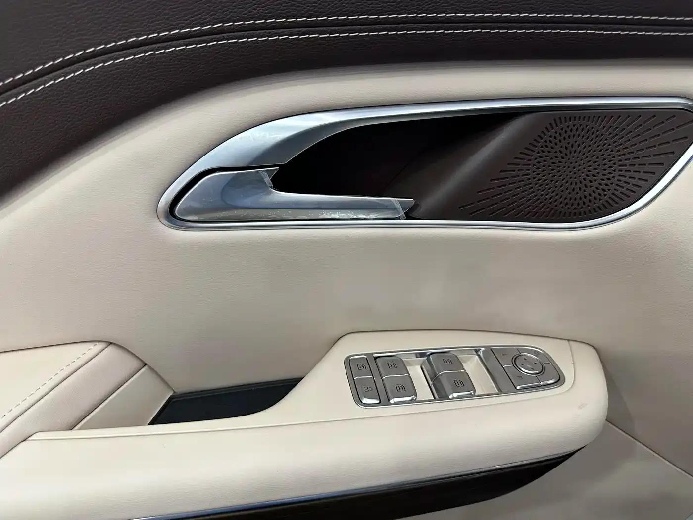 Bestune M9 2023 2.0T Premium Edition — миниатюра 15