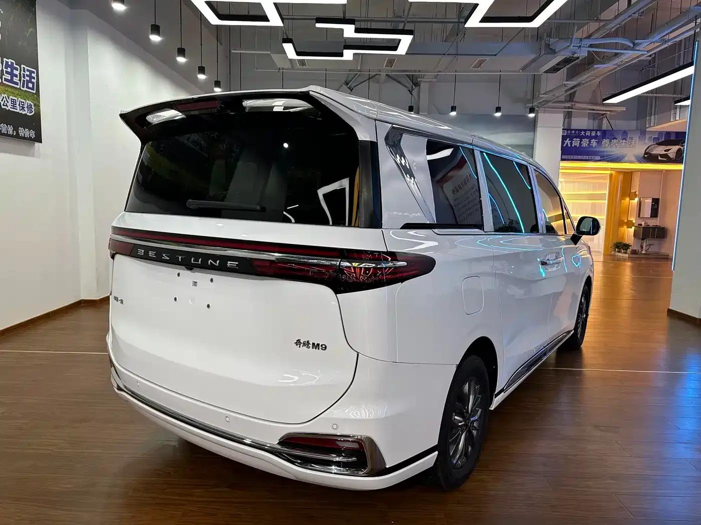 Bestune M9 2023 2.0T Premium Edition — миниатюра 8