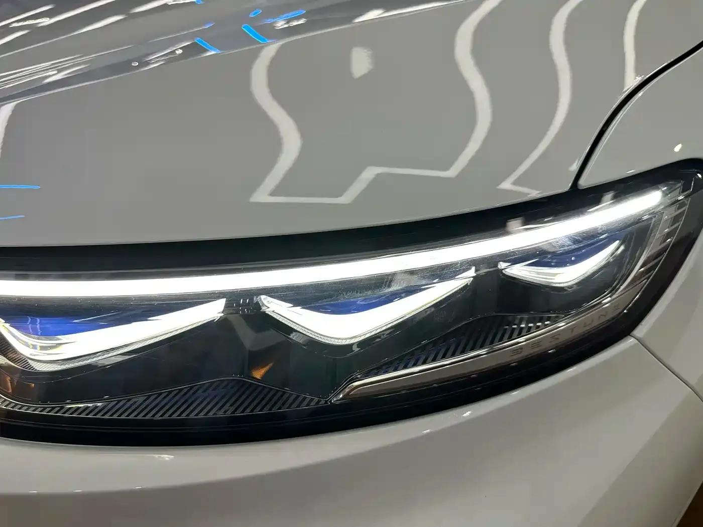 Bestune M9 2023 2.0T Premium Edition — миниатюра 10