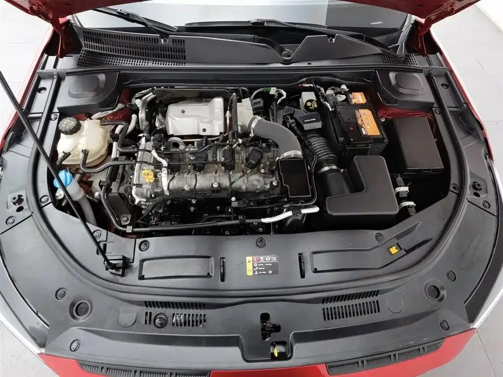 Bestune B70S 2022 2.0T Ares King — миниатюра 6