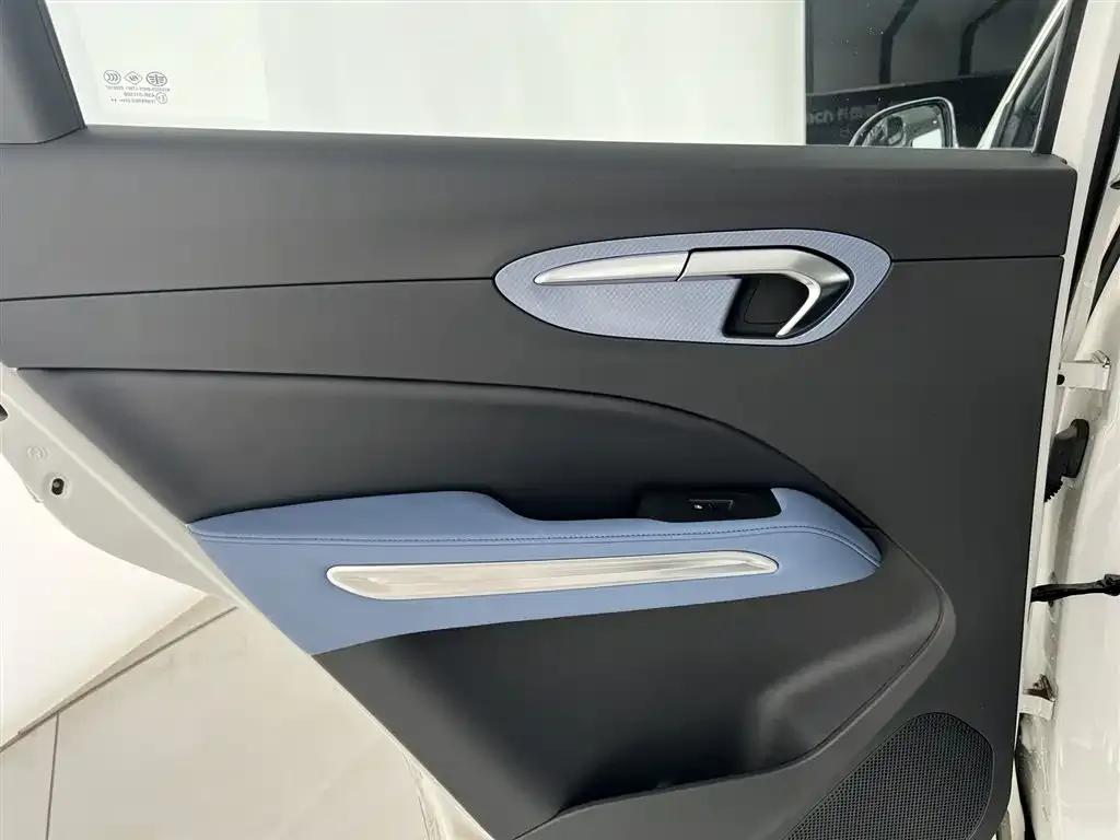 Bestune T90 2023 1.5T DCT Automatic Comfort Model — миниатюра 15
