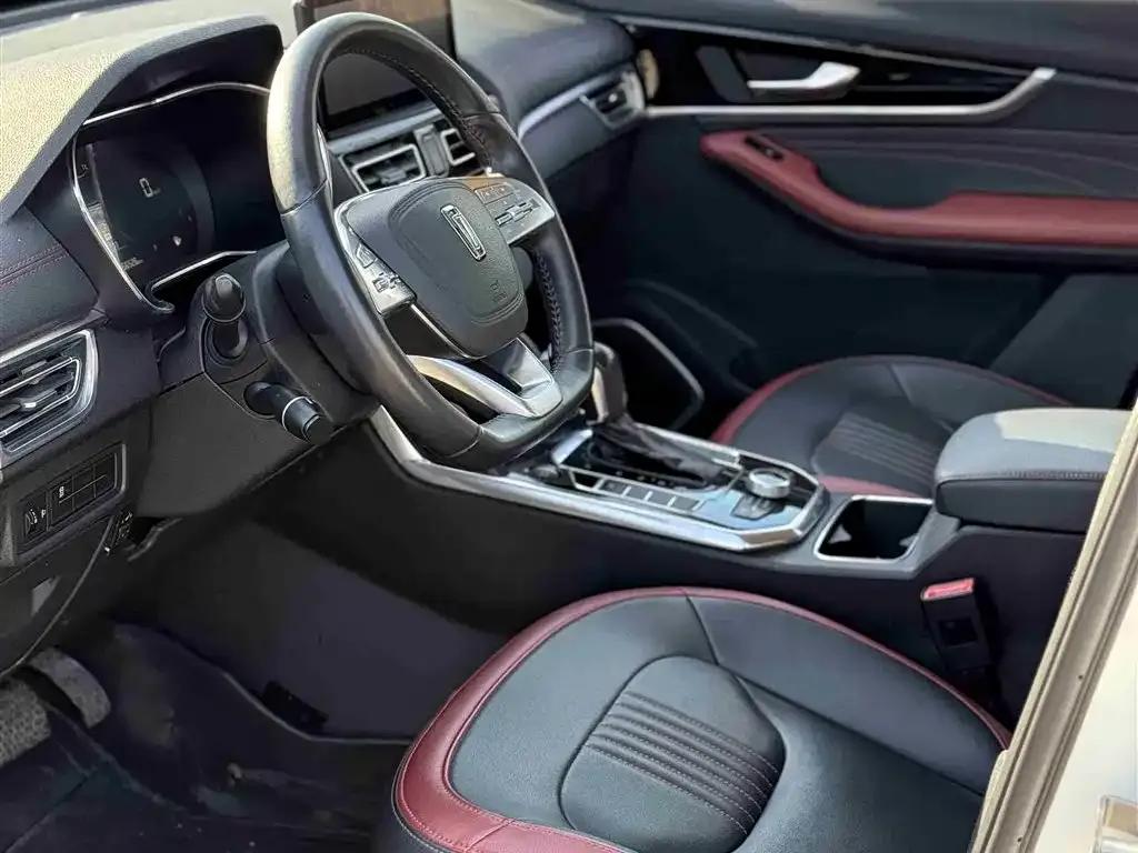 Bestune T33 2021 1.2T DCT Connected Smart Edition — миниатюра 4