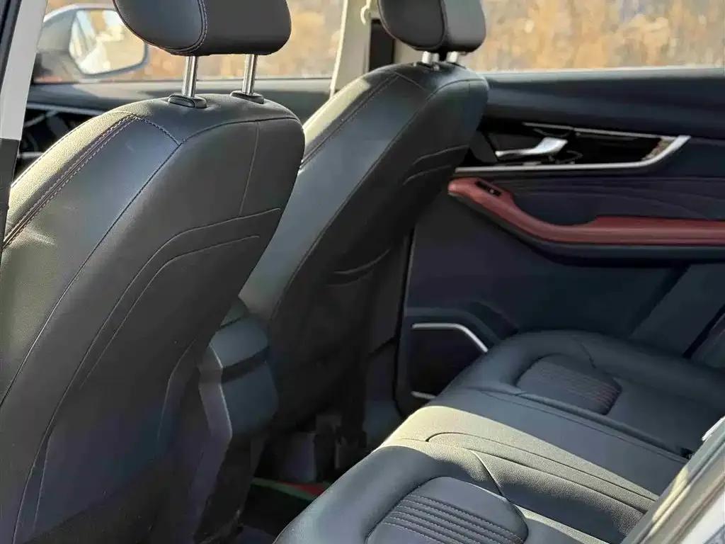 Bestune T33 2021 1.2T DCT Connected Smart Edition — миниатюра 5
