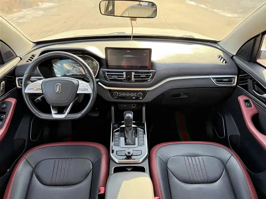 Bestune T33 2021 1.2T DCT Connected Smart Edition — миниатюра 6