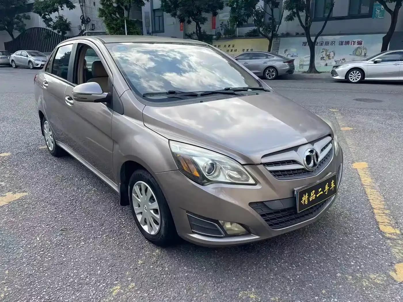 Beijing Automotive E-Series 2013 Sedan 1.3L Manual Comfort Edition — миниатюра 3