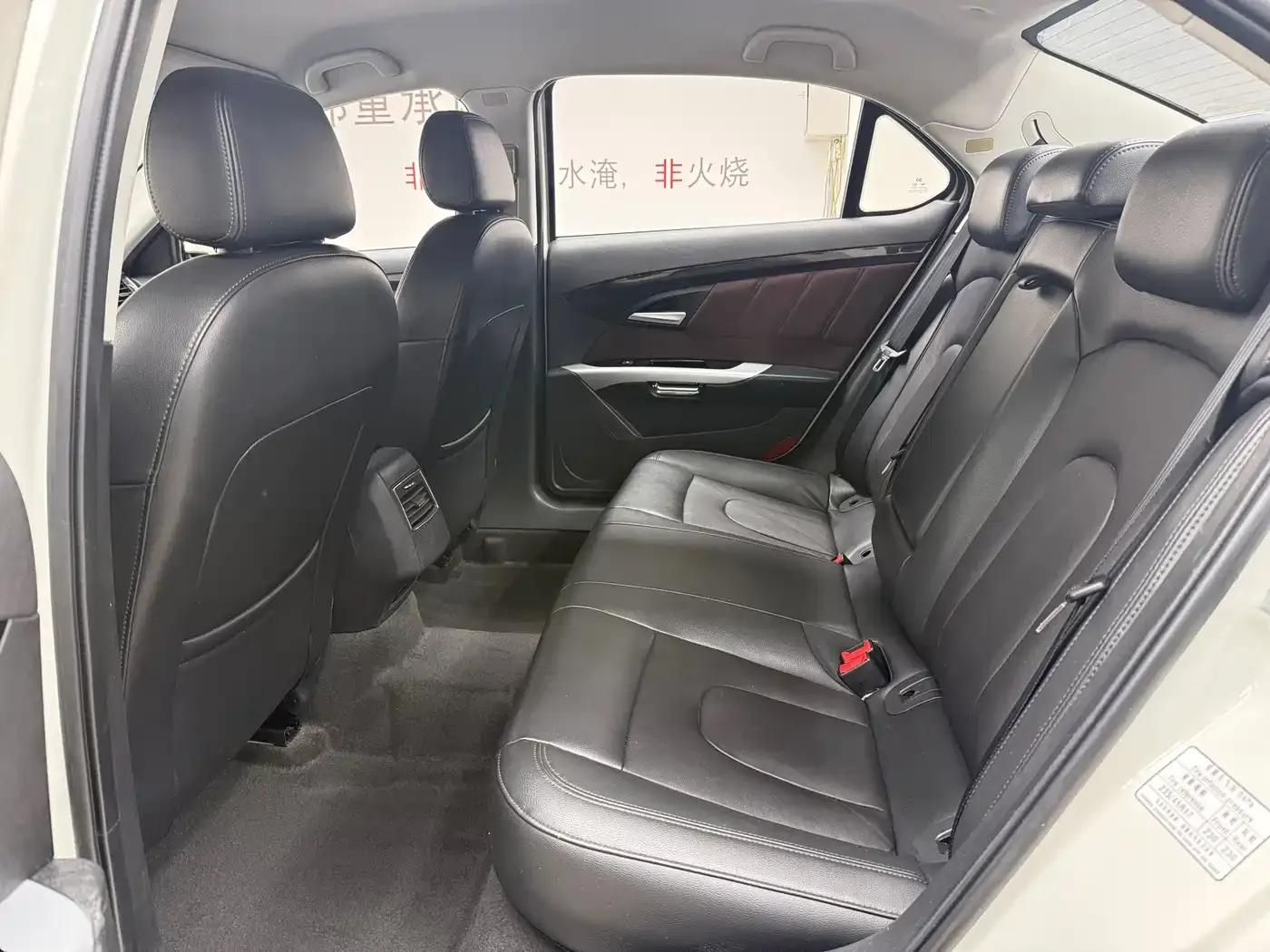 Senova D70 2018 Performance Edition 1.8T Comfort Edition — миниатюра 9