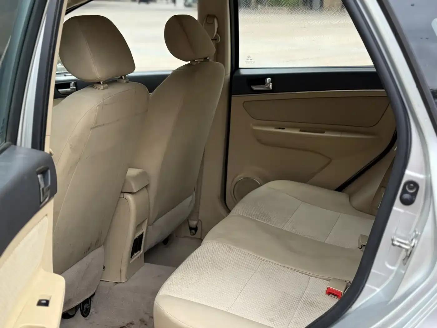 2015 Senova D20 Hatchback 1.5L Manual Comfort Edition — миниатюра 5