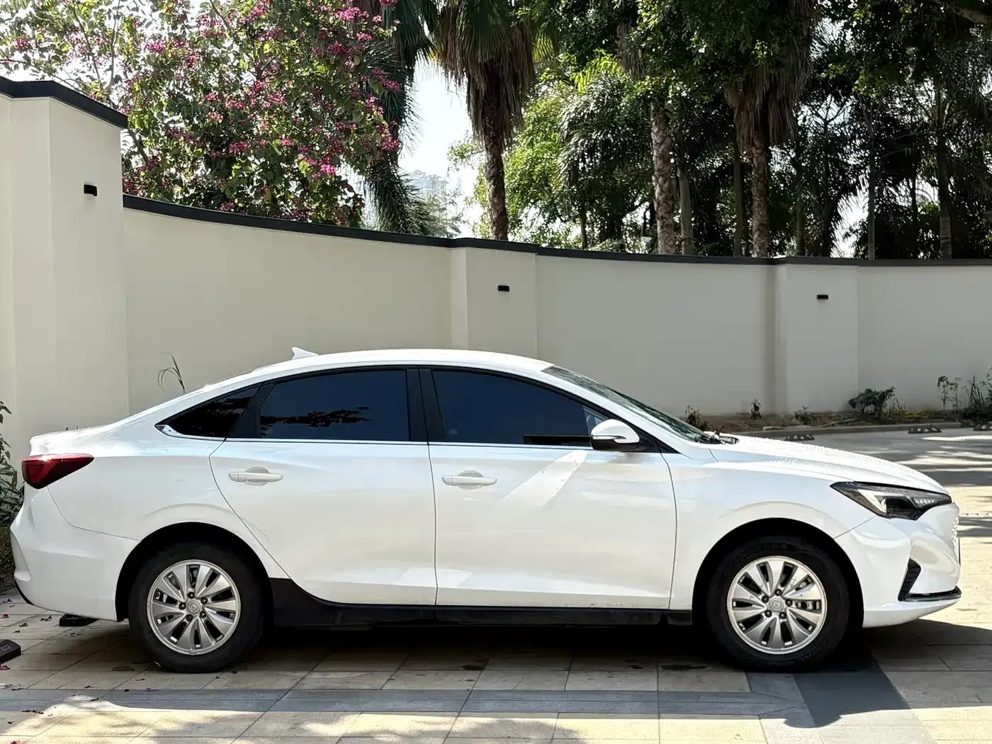 Changan Eado New Energy 2022 EV460 Smart Ride-Hailing Edition (Lithium Iron Phosphate) — миниатюра 9