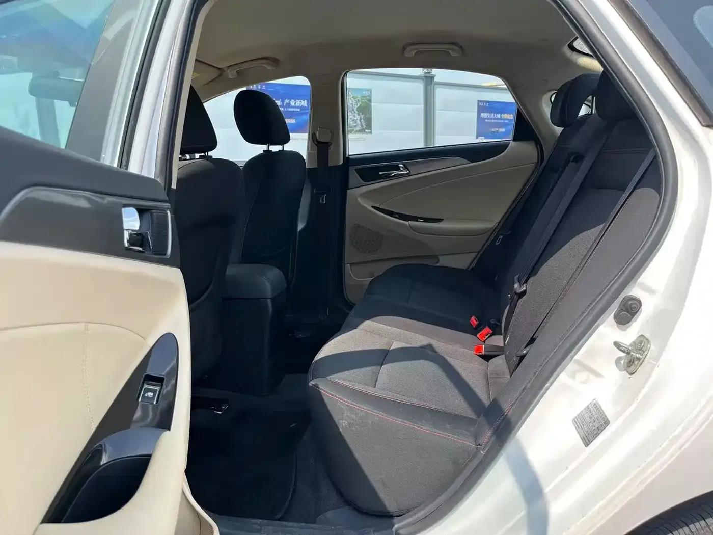 Changan Eado New Energy 2018 EV300 Enjoy Edition — миниатюра 8