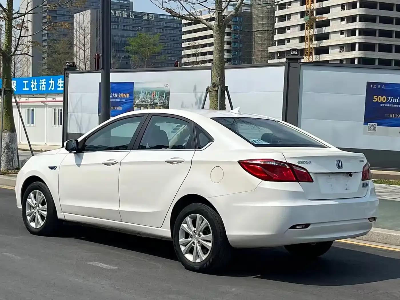 Changan Eado New Energy 2018 EV300 Enjoy Edition — миниатюра 9