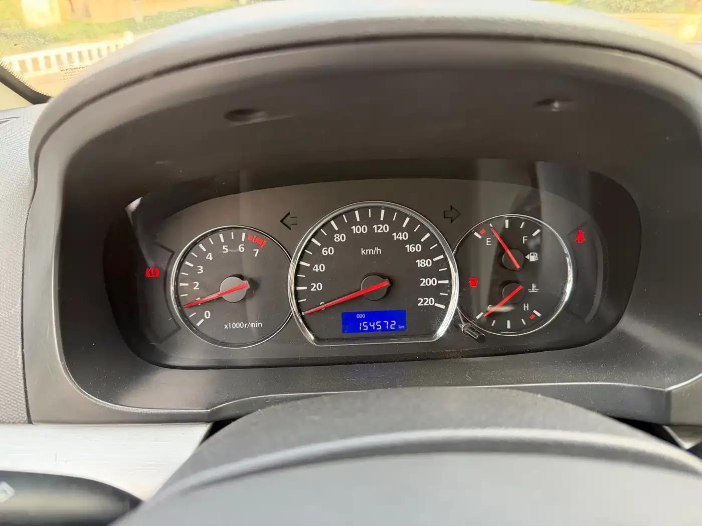 Yuexiang V5 2012 1.5L Manual Dream Edition — миниатюра 11