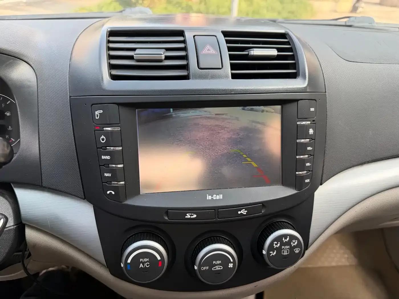 Yuexiang V5 2012 1.5L Manual Dream Edition — миниатюра 12