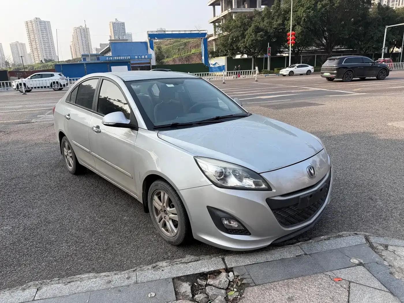 Yuexiang V5 2012 1.5L Manual Dream Edition — миниатюра 3