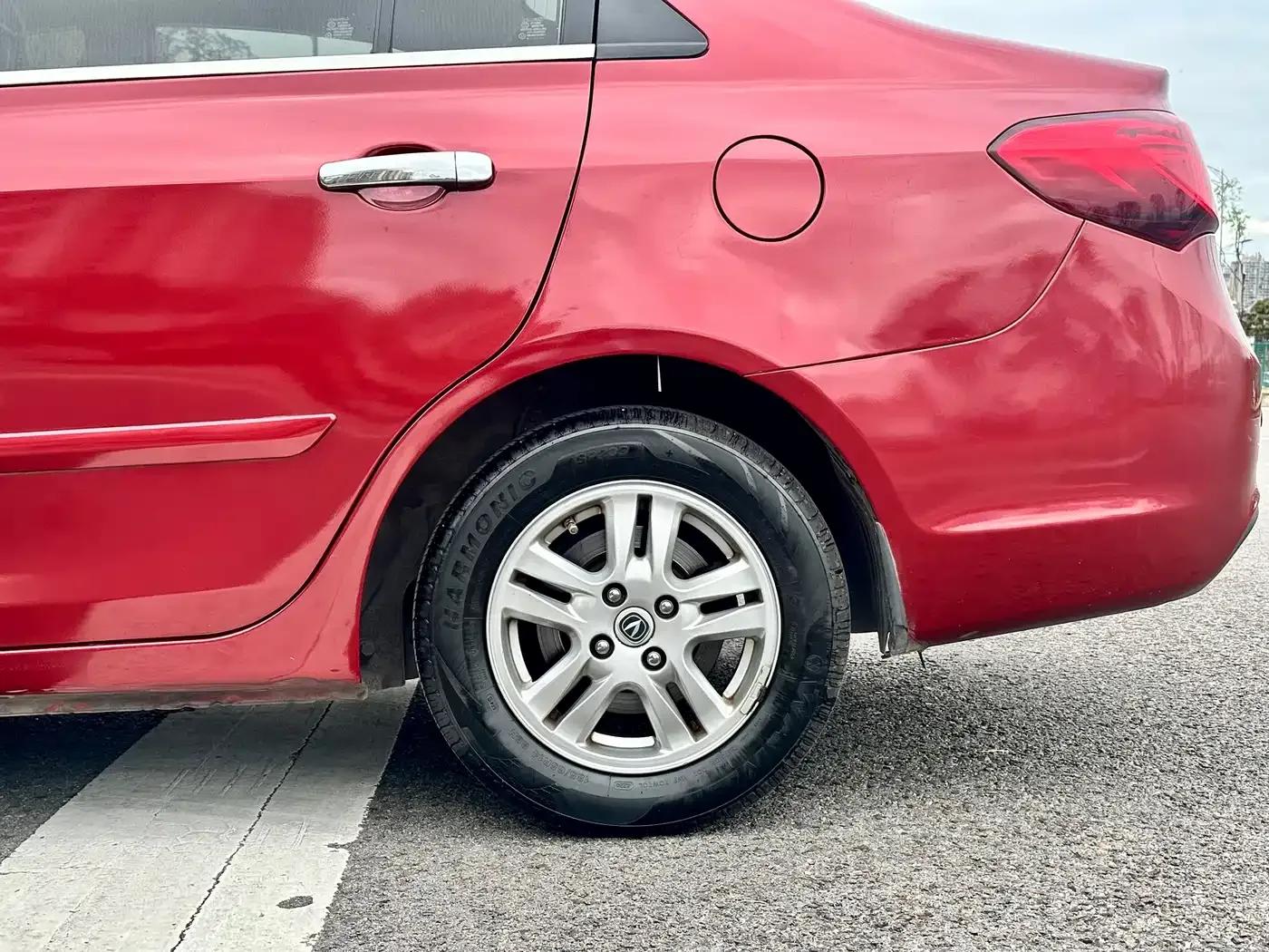 Yuexiang V5 2012 1.5L Manual Sport (National V Emission Standard) — миниатюра 14