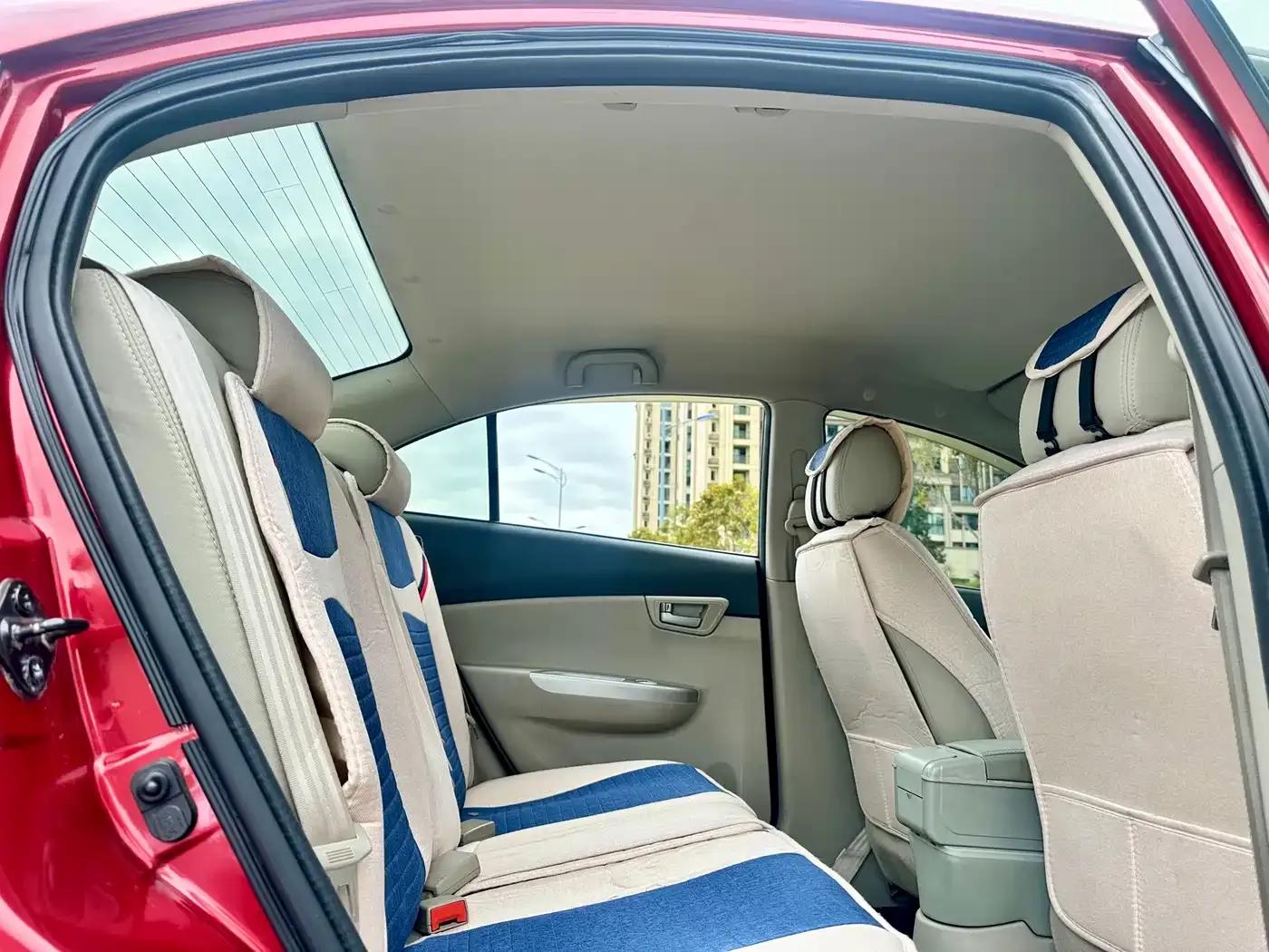 Yuexiang V5 2012 1.5L Manual Sport (National V Emission Standard) — миниатюра 18