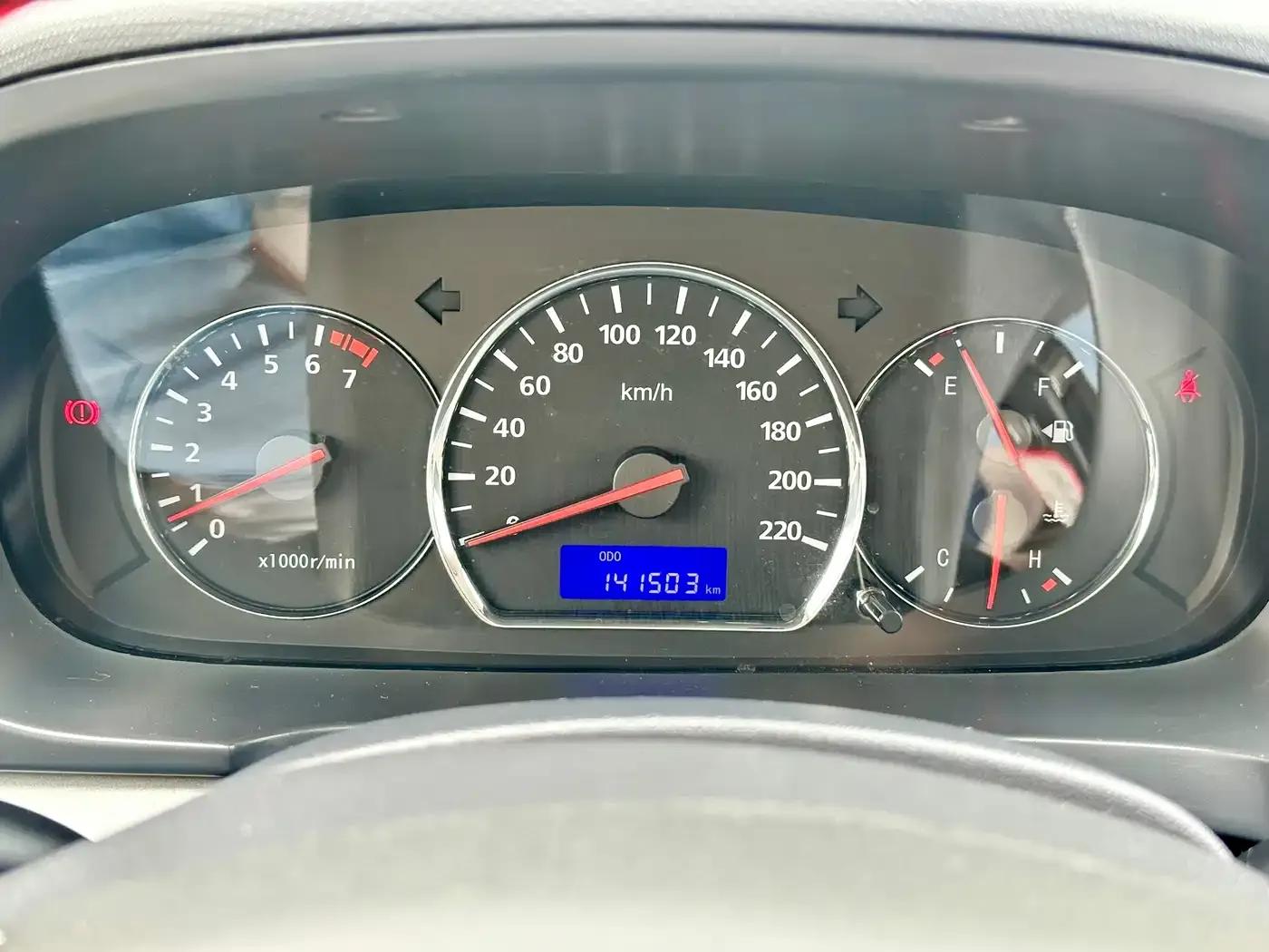 Yuexiang V5 2012 1.5L Manual Sport (National V Emission Standard) — миниатюра 25
