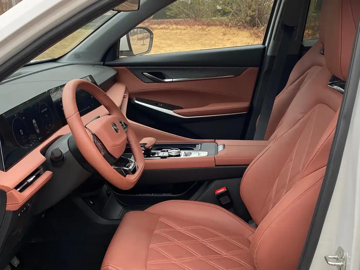 Changan CS75 PLUS Smart Electric iDD 2023 Model Smart Electric iDD Leading Edition — миниатюра 3