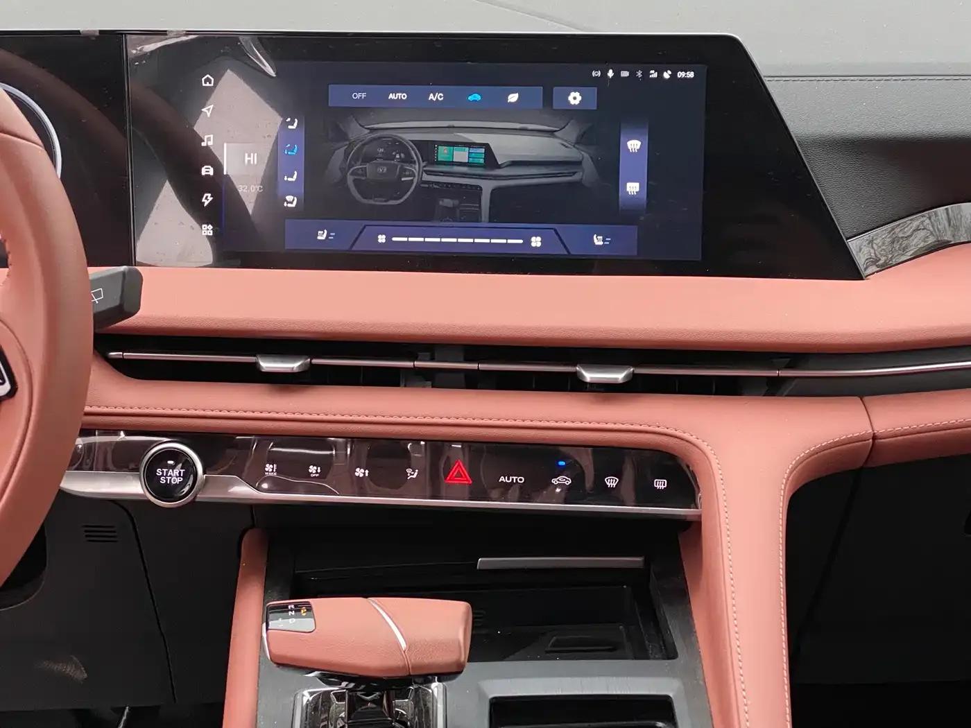 Changan CS75 PLUS Smart Electric iDD 2023 Model Smart Electric iDD Leading Edition — миниатюра 6