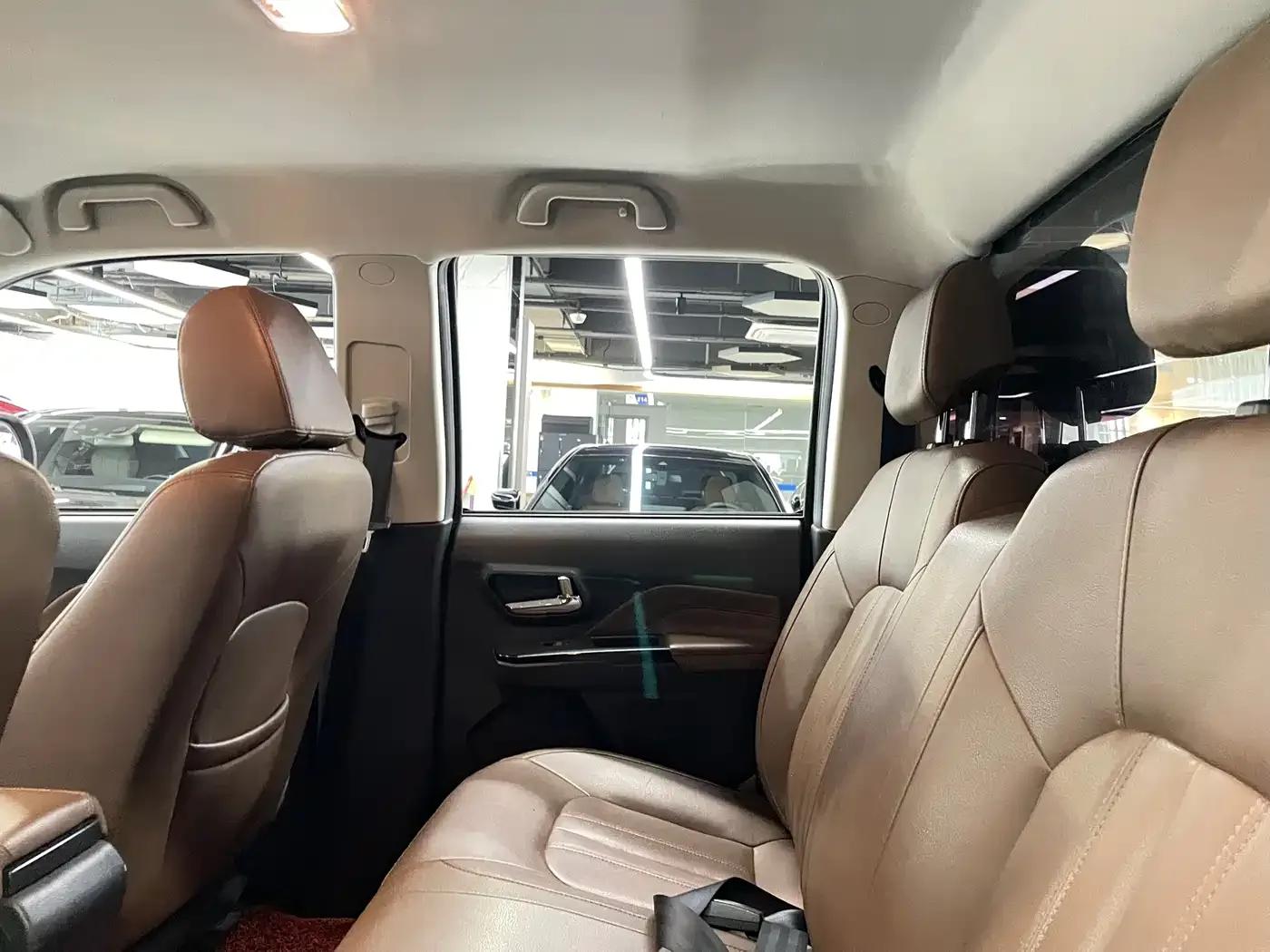 Wingle 6 2017 2.4L Gasoline 2WD Navigator Model 4G69 — миниатюра 25