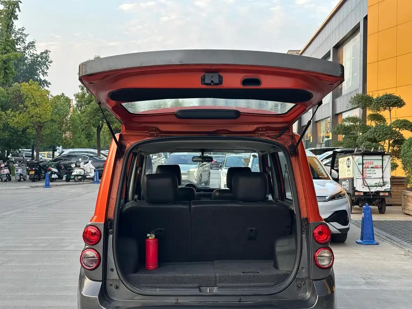 Great Wall M2 2012 1.5L Manual Urban Edition — миниатюра 8