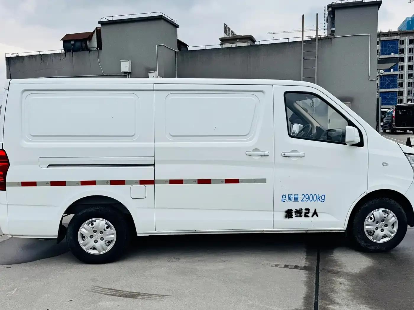 Changan Ruixing EM80 2023 Model EM80 II Hatchback 2-Seat Basic — миниатюра 7