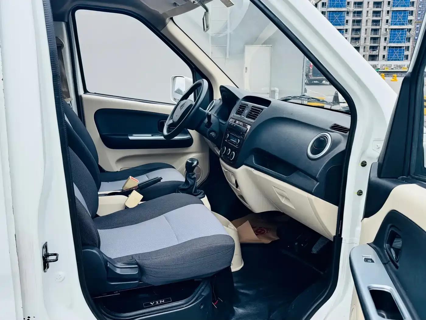 Changan Ruixing EM80 2023 Model EM80 II Hatchback 2-Seat Basic — миниатюра 10