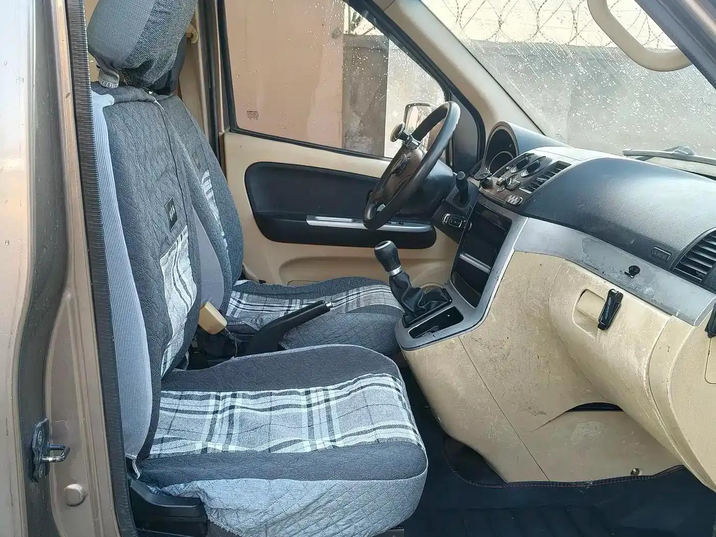 Changan Ruixing M90 2018 2.0L Comfort High-Roof Six-Door 6-Seater 4G94S — миниатюра 7