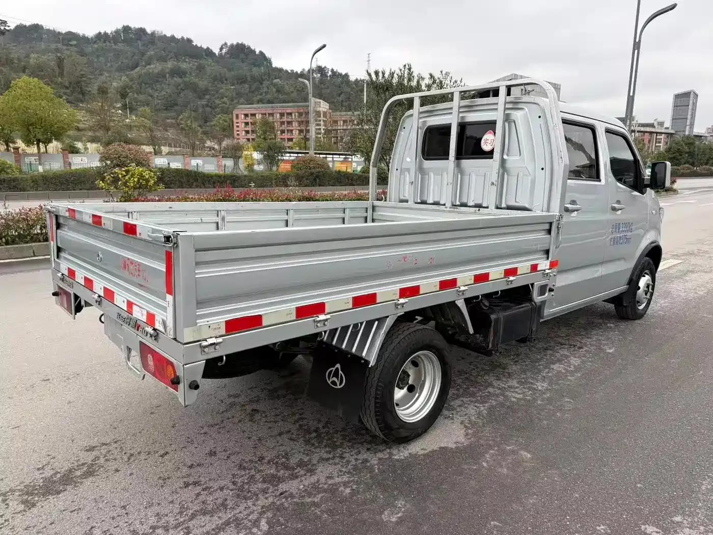 Changan Shenqi T30 2021 1.6L Luxury Double Cab 2.55m Standard Car DAM16KR — миниатюра 11