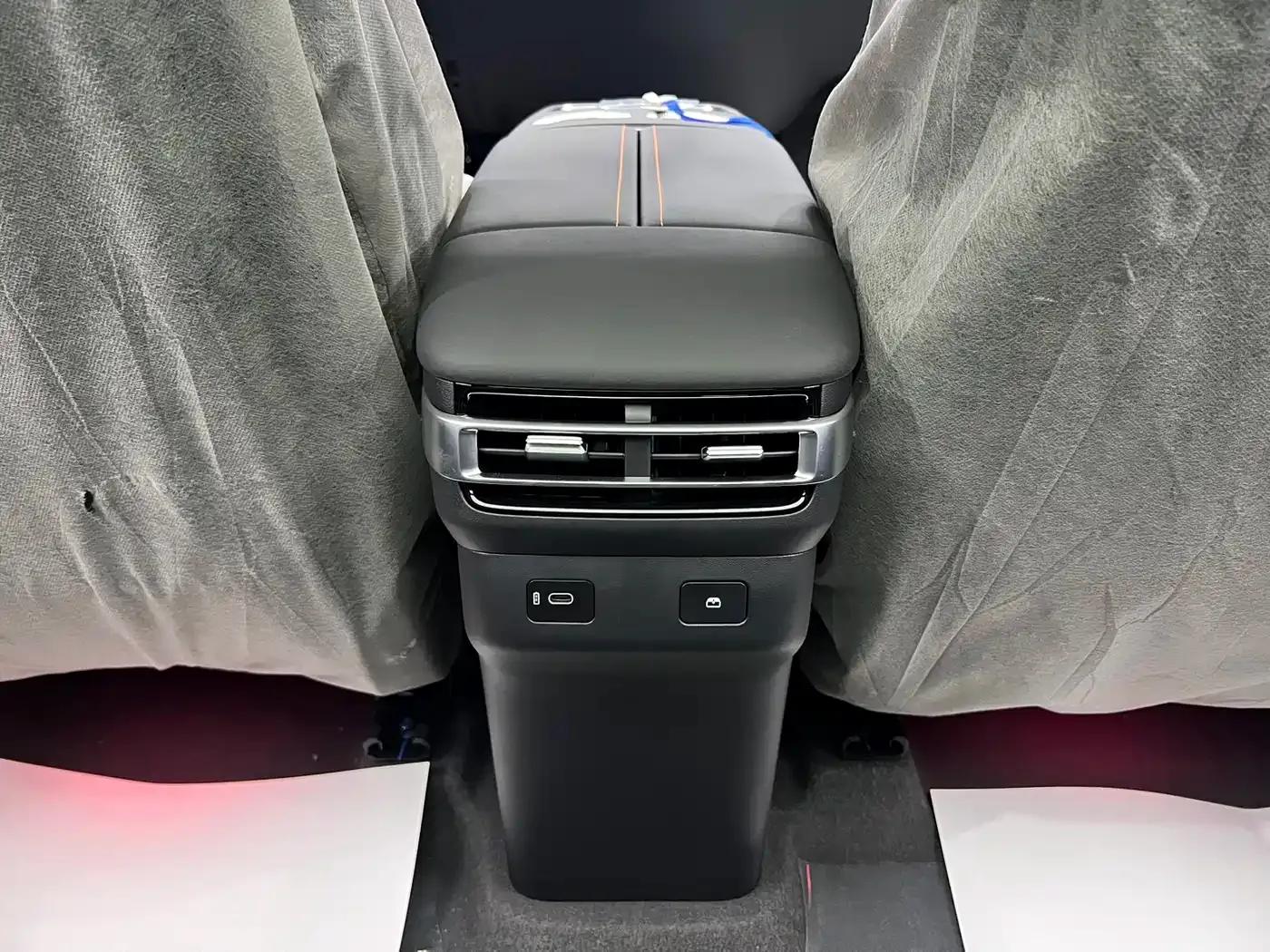 Changan Qiyuan E07 2025 Pure Electric Four-Wheel Drive 90kWh Grand Edition — миниатюра 15