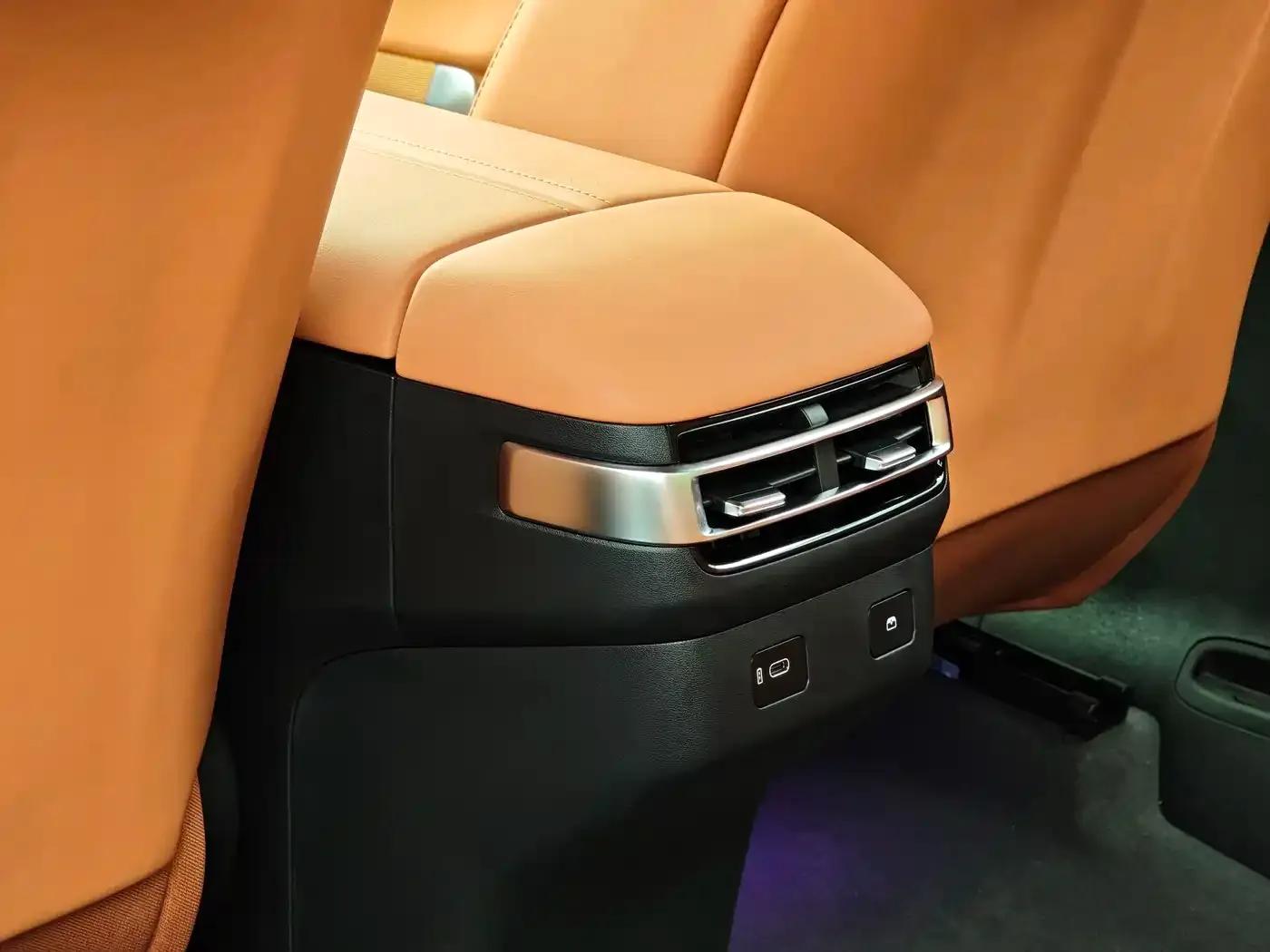 Changan Qiyuan E07 2025 Pure Electric Four-Wheel Drive 90kWh Ultra High-Performance Edition — миниатюра 21
