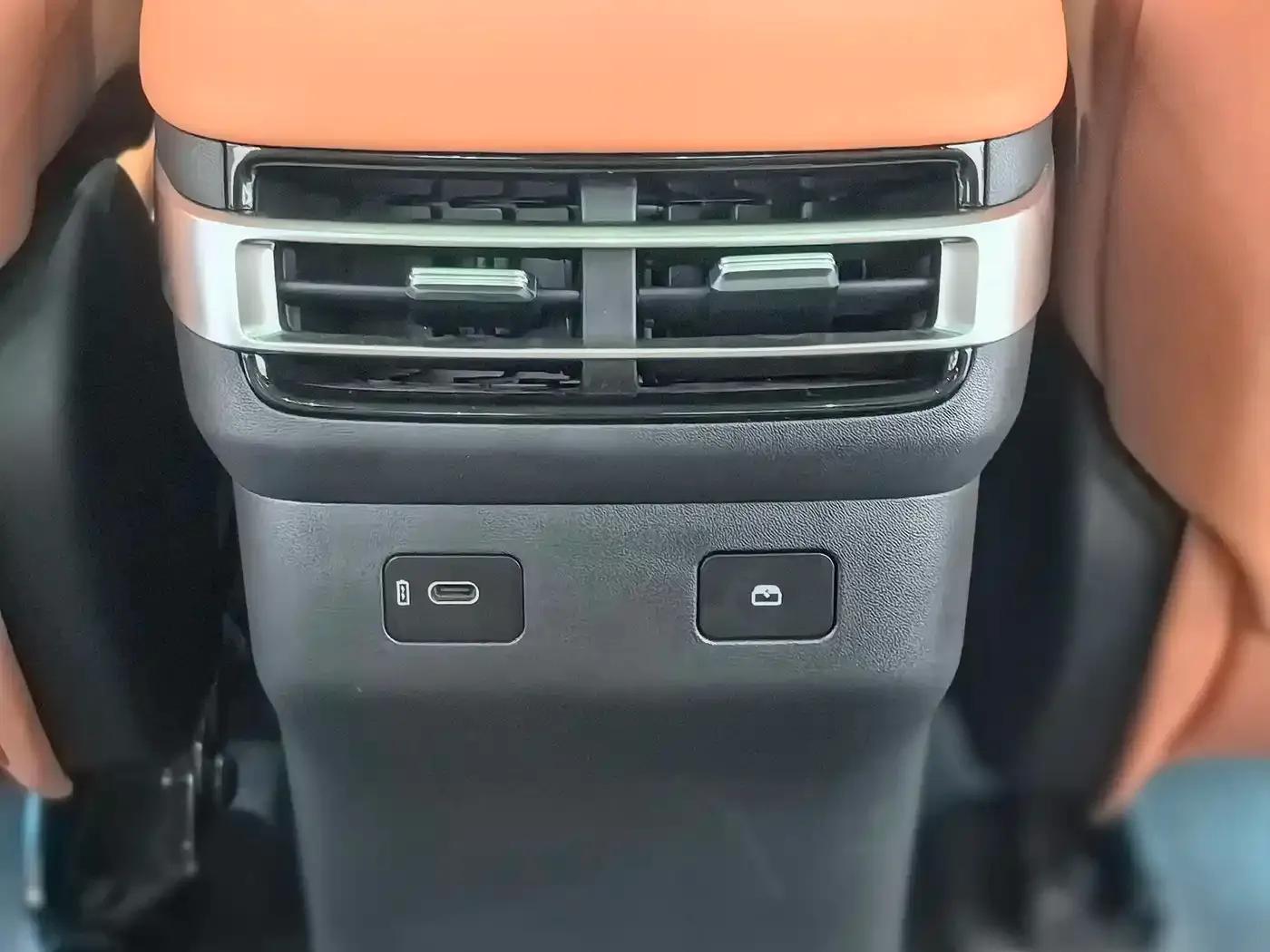 Changan Qiyuan E07 2025 Pure Electric Four-Wheel Drive 90kWh Ultra High-Performance Edition — миниатюра 14