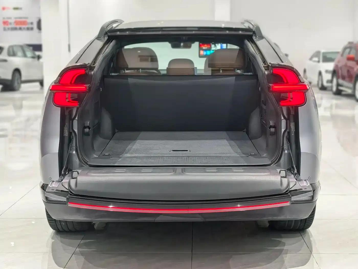 Changan Qiyuan E07 2025 Pure Electric Four-Wheel Drive 90kWh Ultra High-Performance Edition — миниатюра 17