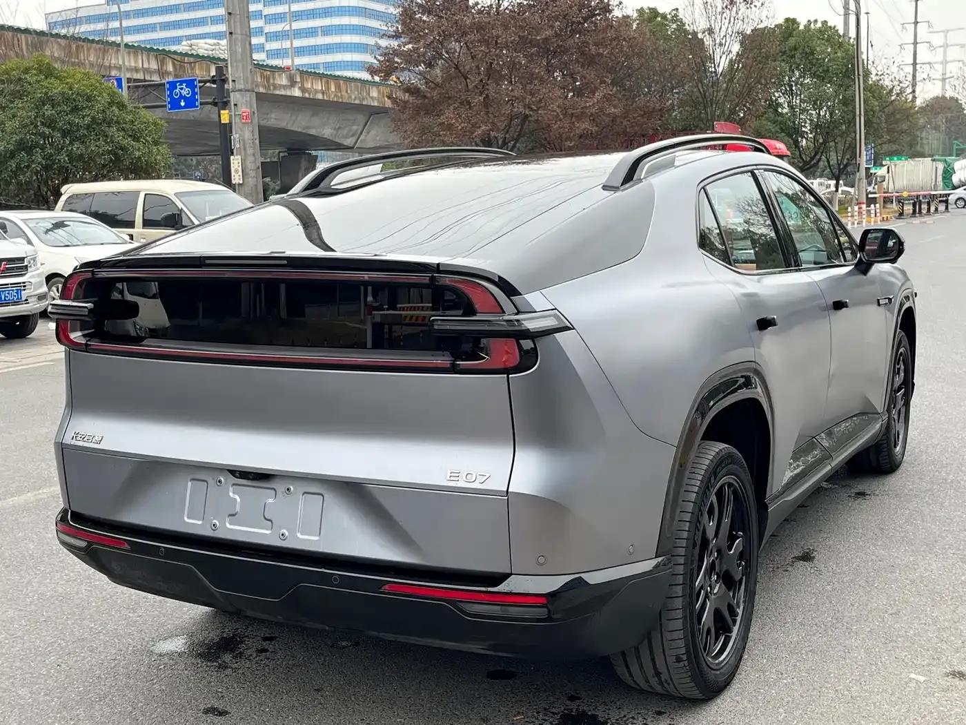 Changan Qiyuan E07 2025 Pure Electric Four-Wheel Drive 90kWh Max Intelligent Driving Edition — миниатюра 7