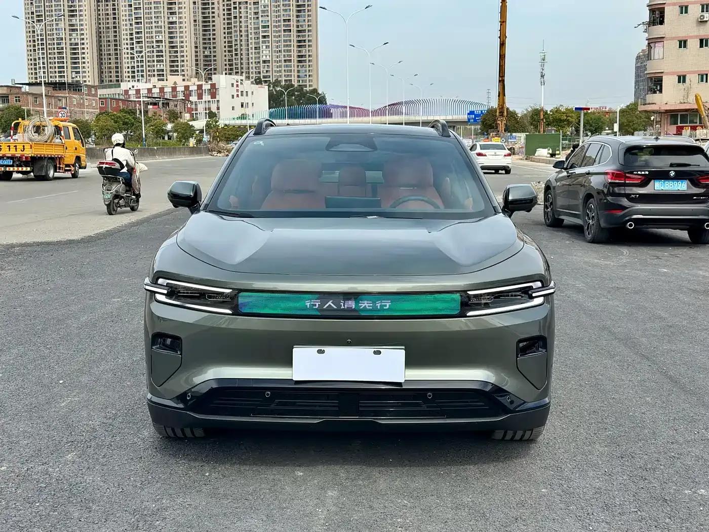 Changan Qiyuan E07 2025 Pure Electric Four-Wheel Drive 90kWh Ultra High-Performance Edition — миниатюра 2
