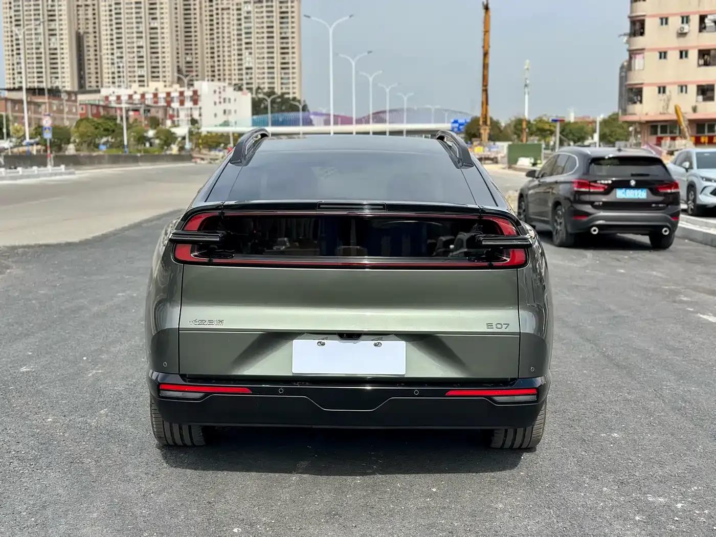 Changan Qiyuan E07 2025 Pure Electric Four-Wheel Drive 90kWh Ultra High-Performance Edition — миниатюра 16