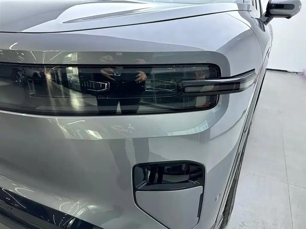 Changan Qiyuan E07 2025 Pure Electric Four-Wheel Drive 90kWh Grand Edition — миниатюра 13
