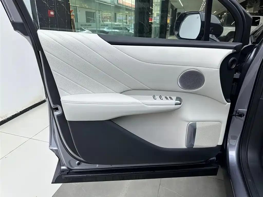 Changan Qiyuan E07 2025 Pure Electric Four-Wheel Drive 90kWh Grand Edition — миниатюра 17