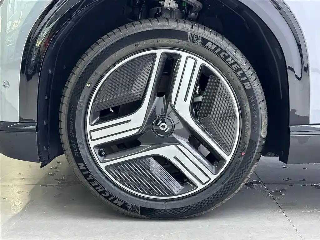 Changan Qiyuan E07 2025 Pure Electric Four-Wheel Drive 90kWh Grand Edition — миниатюра 10