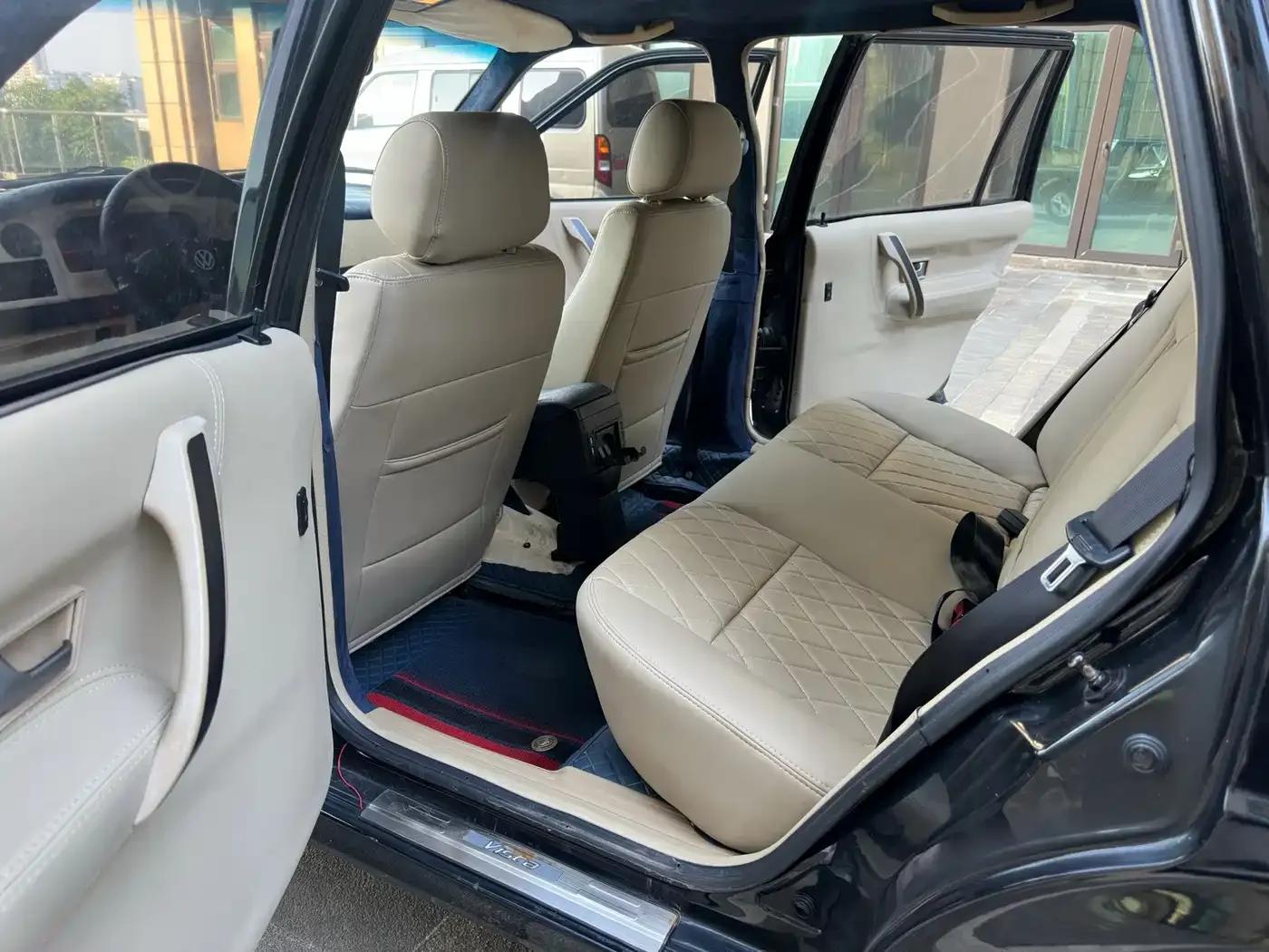 Santana Zhijun 2010 1.6L Manual Comfortline — миниатюра 10
