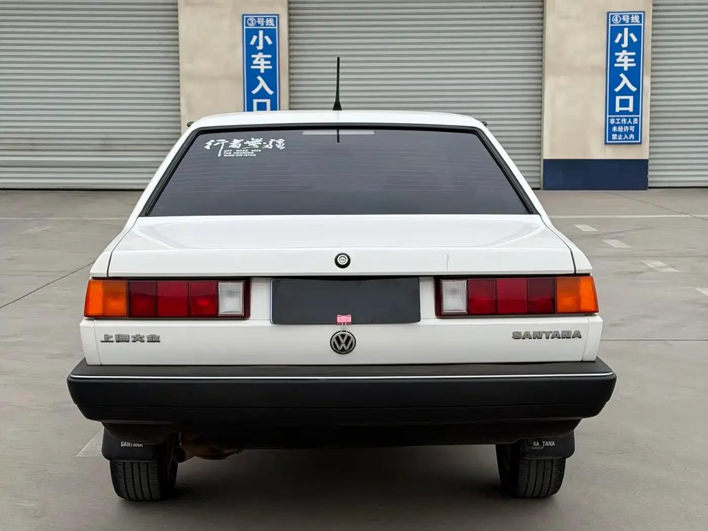 Santana Classic 2009 Model 1.8 Manual — миниатюра 8