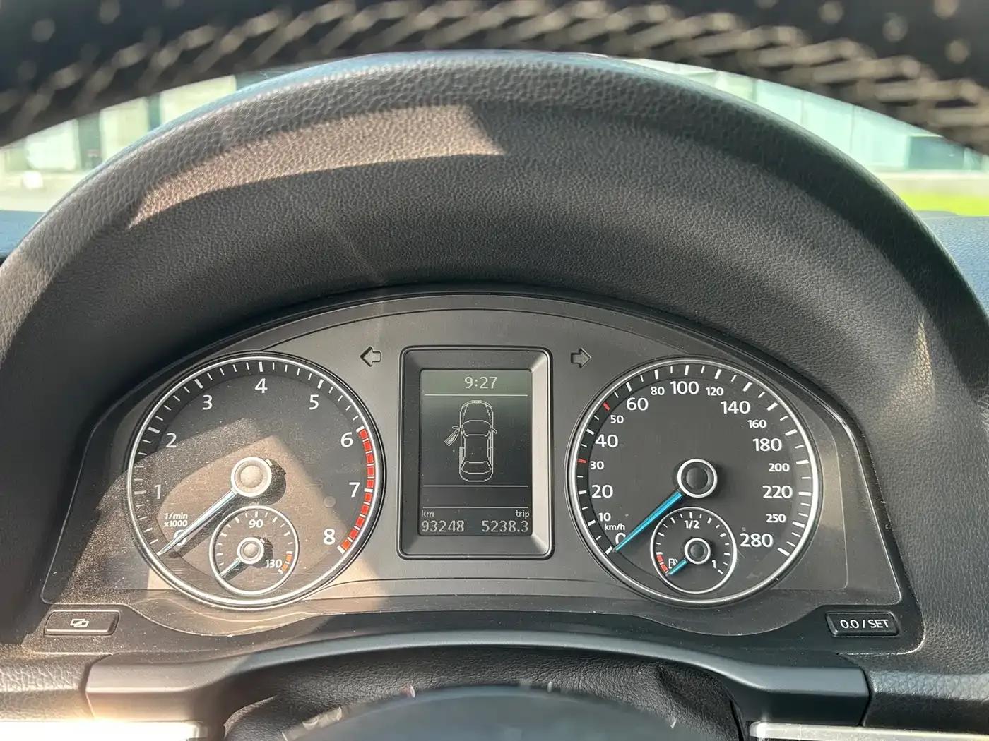 Volkswagen Eos 2011 2.0TSI — миниатюра 14