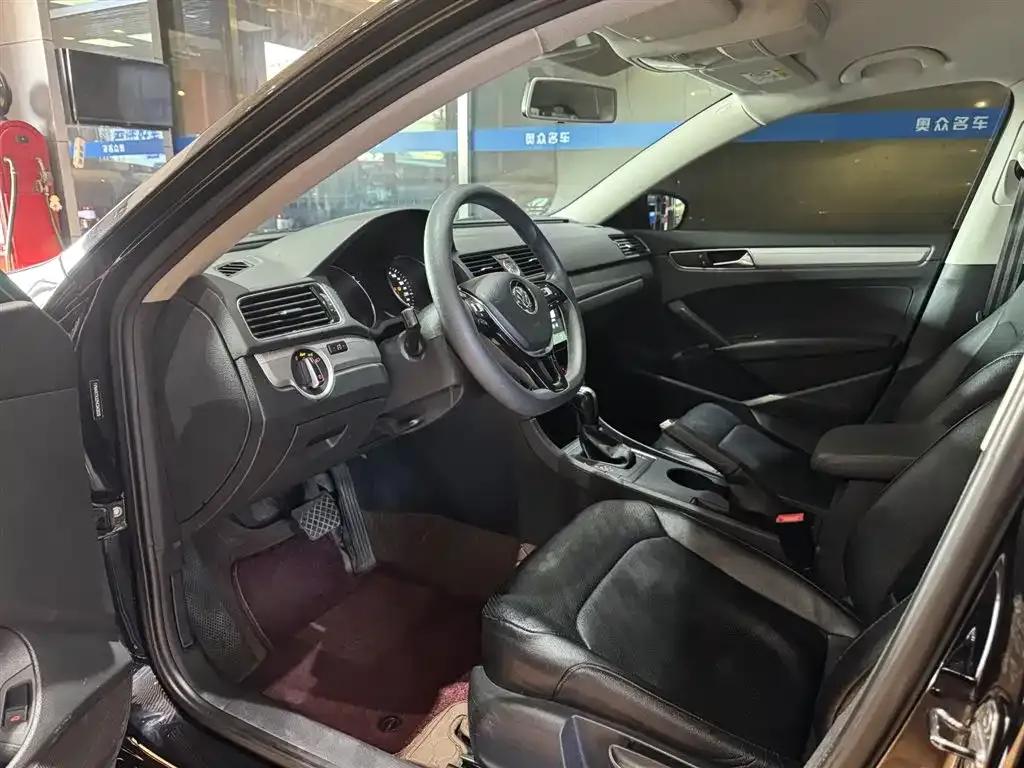 2017 Passat 2.5L US Spec — миниатюра 7