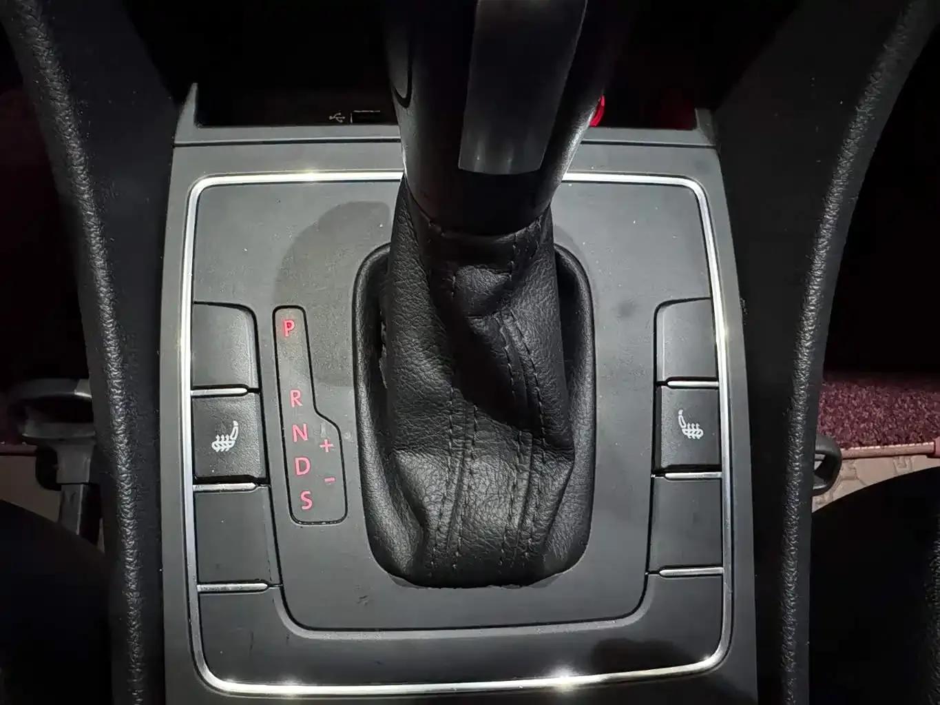 2017 Passat 2.5L US Spec — миниатюра 8