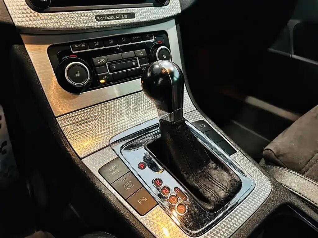 2008 Passat R36 Touring Edition — миниатюра 9