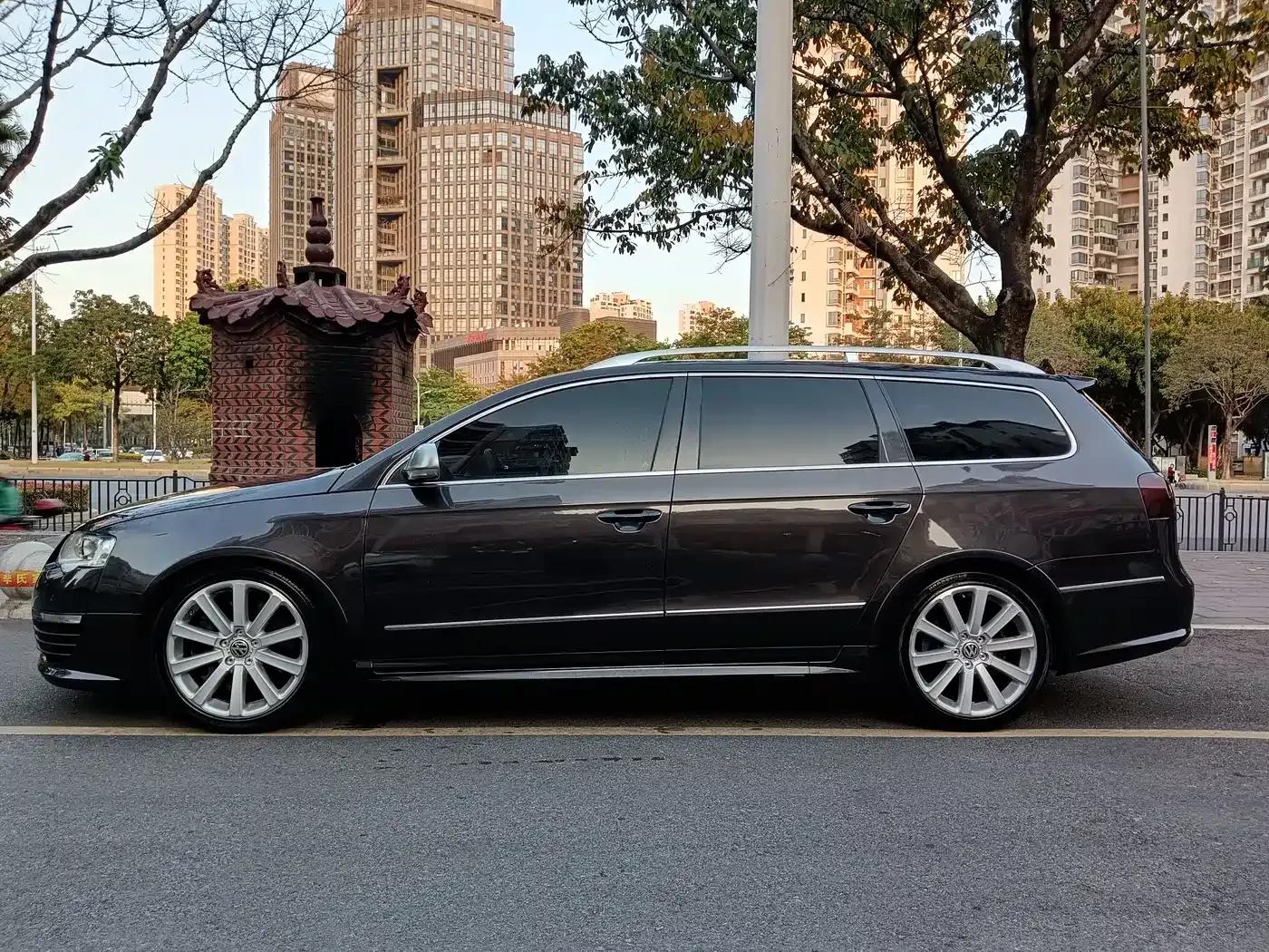 2008 Passat R36 Touring Edition — миниатюра 2
